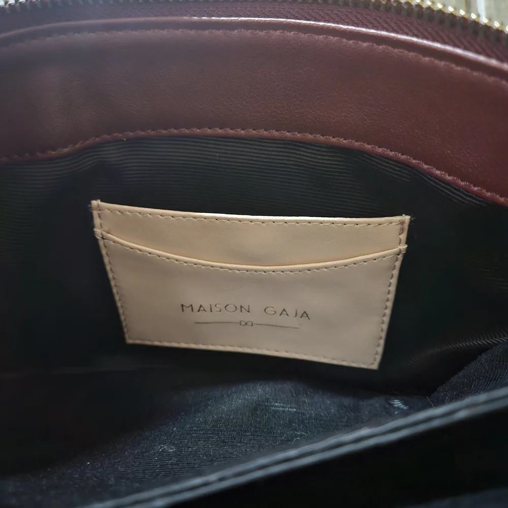 🎁🎁3/20🎁🎁Maison Gaja Elegant Burgundy Crossbody Bag - Picture 7 of 11